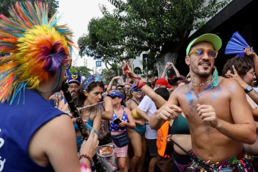 Vai chover no carnaval de 2026? Detalhes da previsão para São Paulo