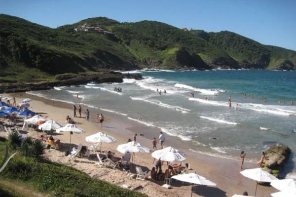 MPF exige desocupação e recuperação da Praia Brava em Búzios