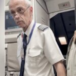 Latam demite piloto detido em operação contra pedofilia