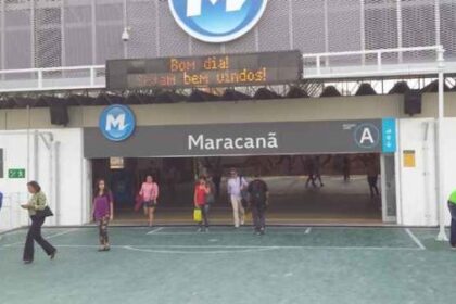 Estação Maracanã do metrô passa a homenagear o Rei Pelé