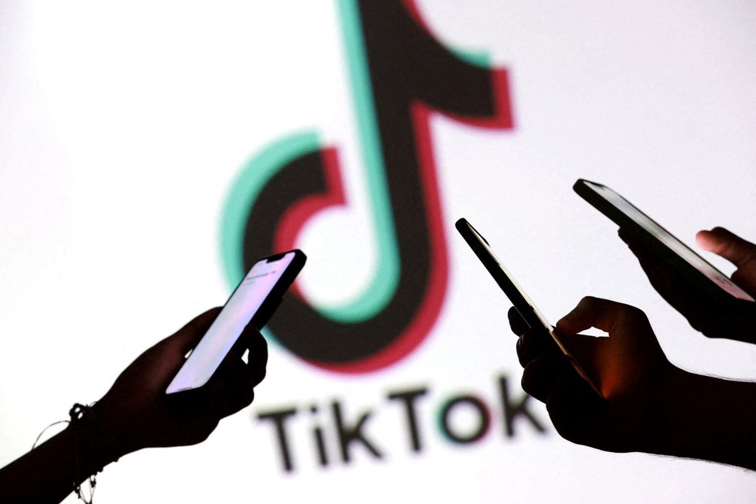 Governo notifica TikTok sobre trend de simulação de violência contra mulheres