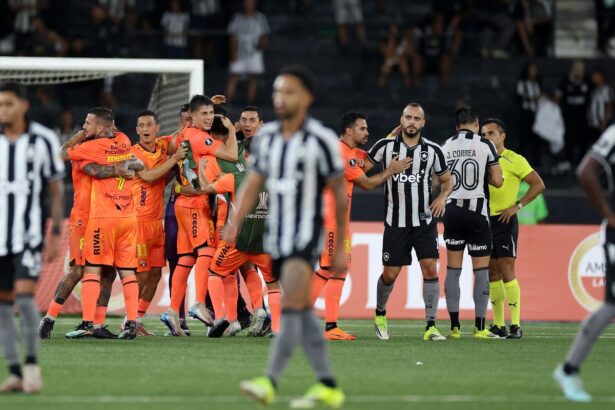 Botafogo cai na pré-Libertadores e é eliminado pelo Barcelona de Guayaquil