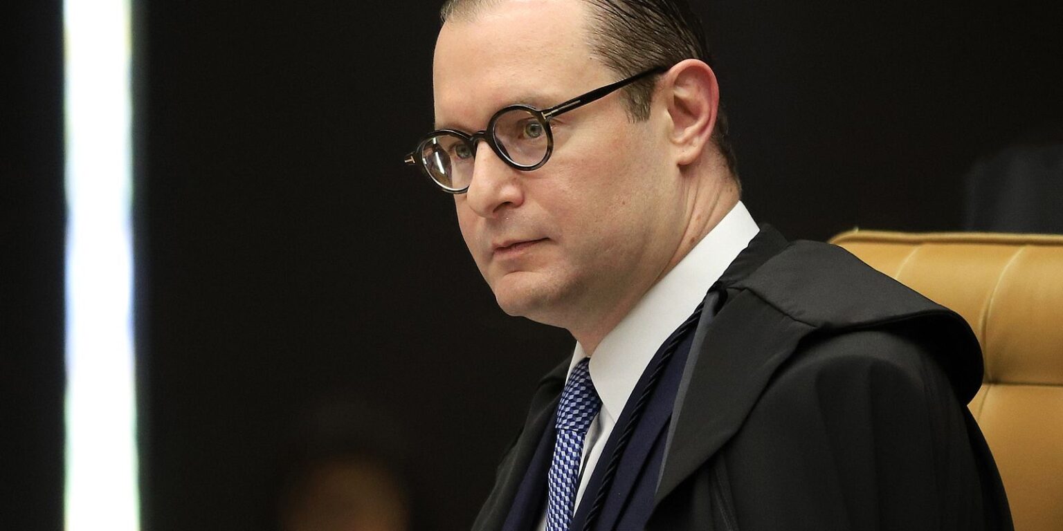 Zanin vota pela condenação de deputados do PL por propina em emendas