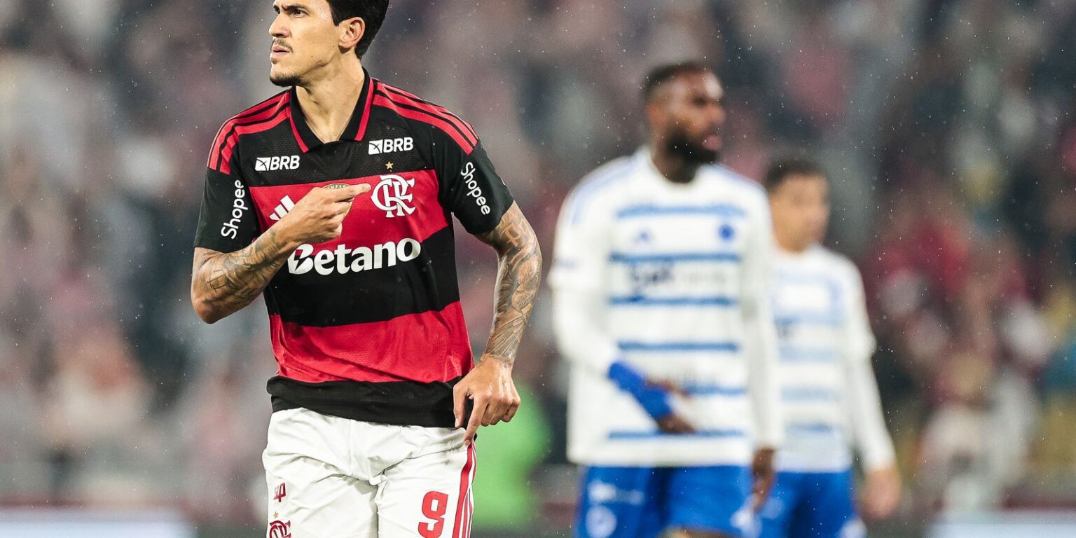 Flamengo vence Cruzeiro com gols de Pedro e Carrascal no Brasileiro