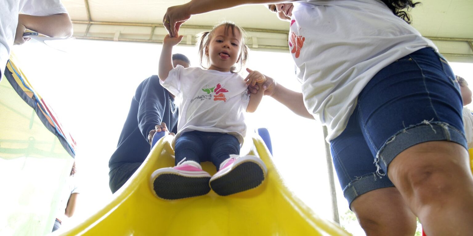 Dia da Síndrome de Down busca ampliar inclusão e combater o preconceito