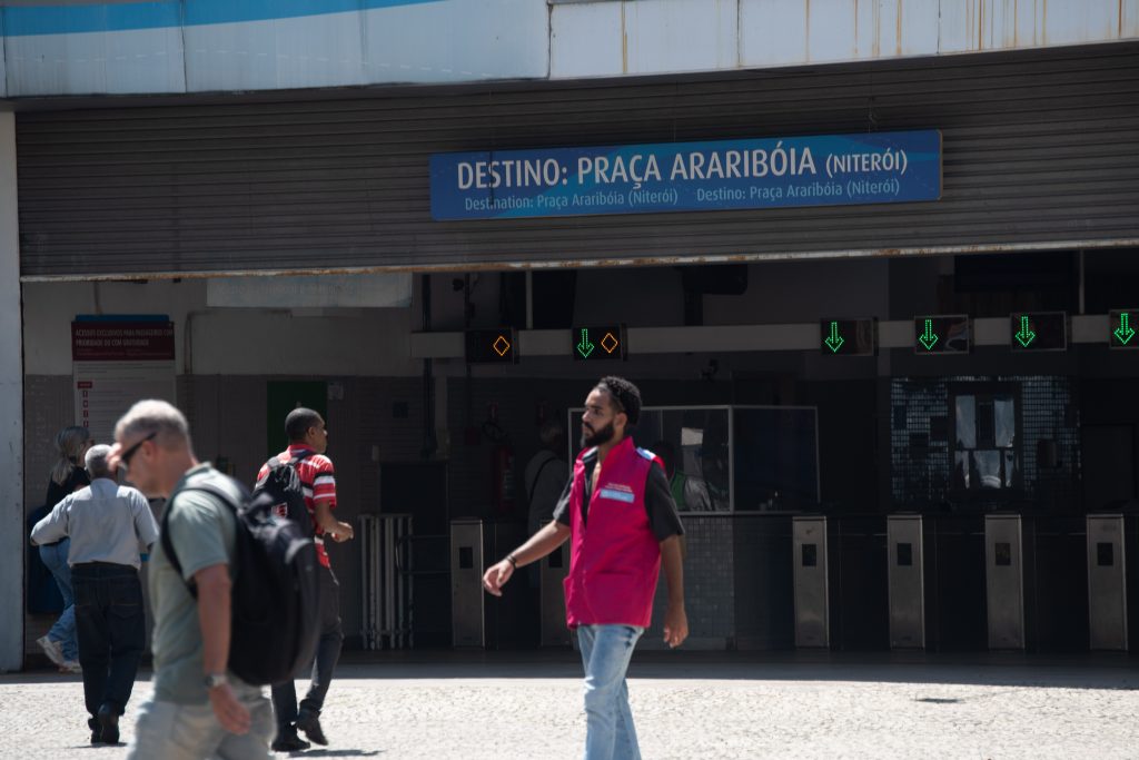 Estação da Praça XV de Novembro pode homenagear Silvio Santos