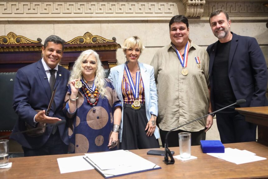 Sambista e artistas plásticas recebem Medalhas Pedro Ernesto e Chiquinha Gonzaga no