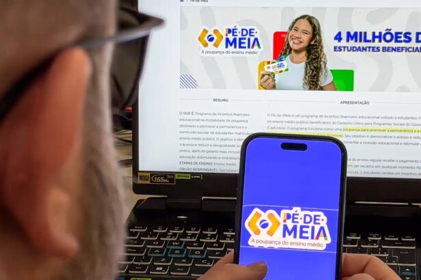 Pé-de-Meia: crédito para estudantes nascidos em maio e junho é liberado