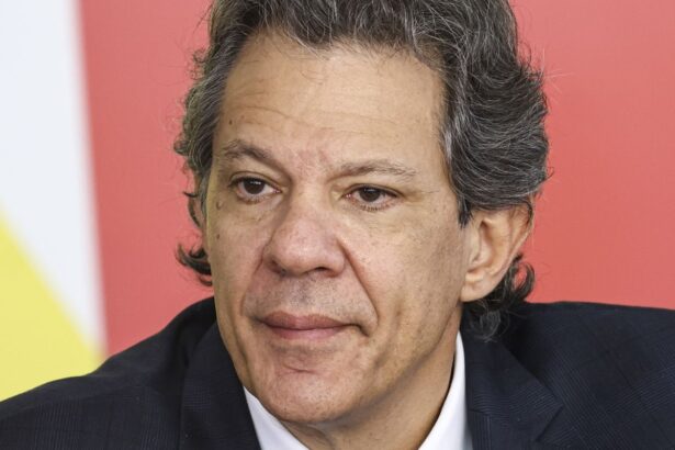 Haddad fará proposta aos estados para conter preços dos combustíveis