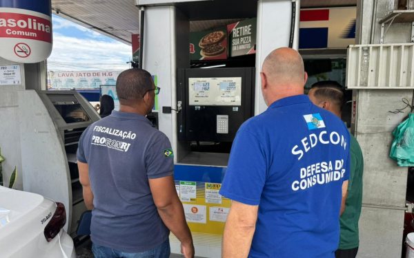 Procon-RJ notifica cinco distribuidoras de combustível por preços supostamente injustificados